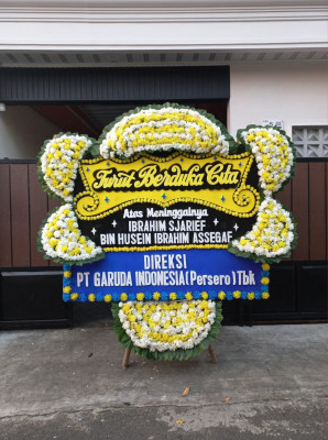 Papan Bunga Duka di Kebun Dahri